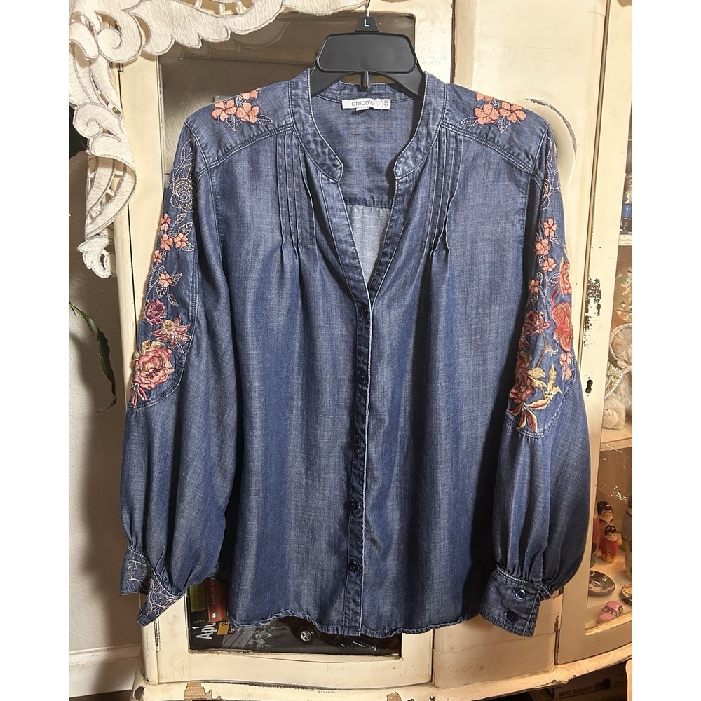 Chico's Button Up Chambray Denim Embroidered Pleated Boho Womens 14